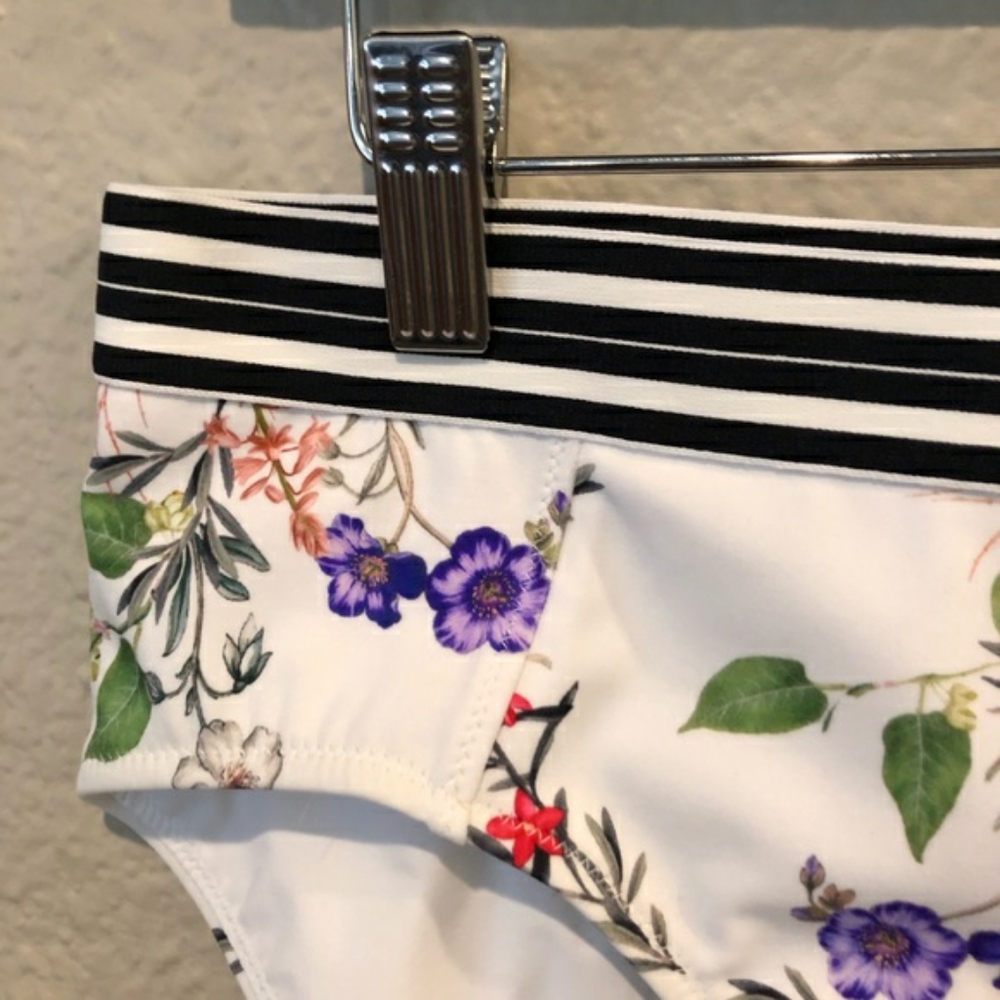 ATHLETA Gold Coast Floral Bottom - Picture 4 of 6